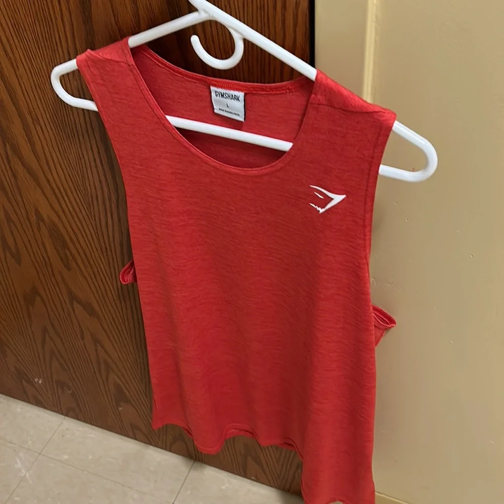 Gymshark tank top. - Picture 4 of 4
